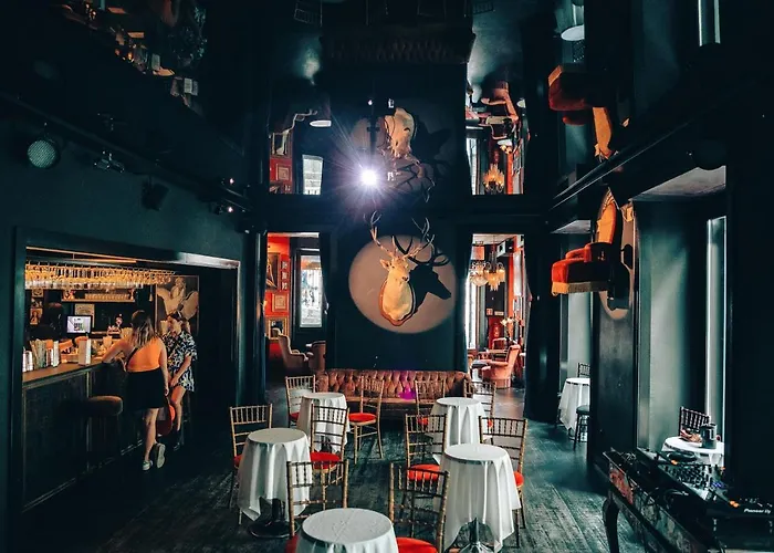 Gasthuis Pensao Madam's 4*