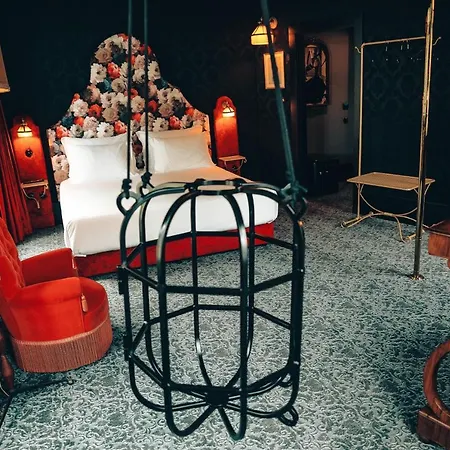 Pensao Madam's Affittacamere 4*